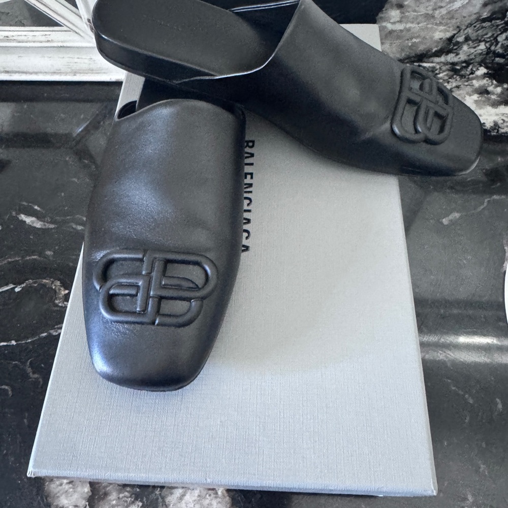 Balenciaga Black Mules Sleek Design